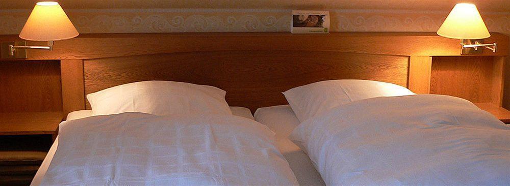 Landhotel Sauerlaender Hof Eslohe Zewnętrze zdjęcie